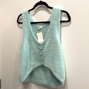Soft, 90s vibe vest